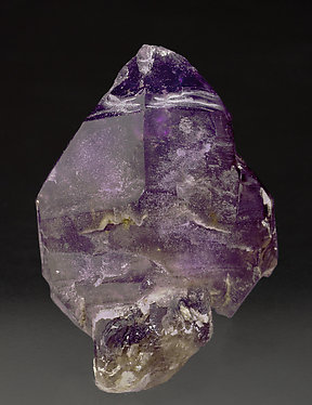 Sceptered Quartz (variety amethyst) with smoky Quartz. Rear