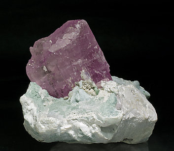 Spodumene (variety kunzite) with Albite and Elbaite. Front