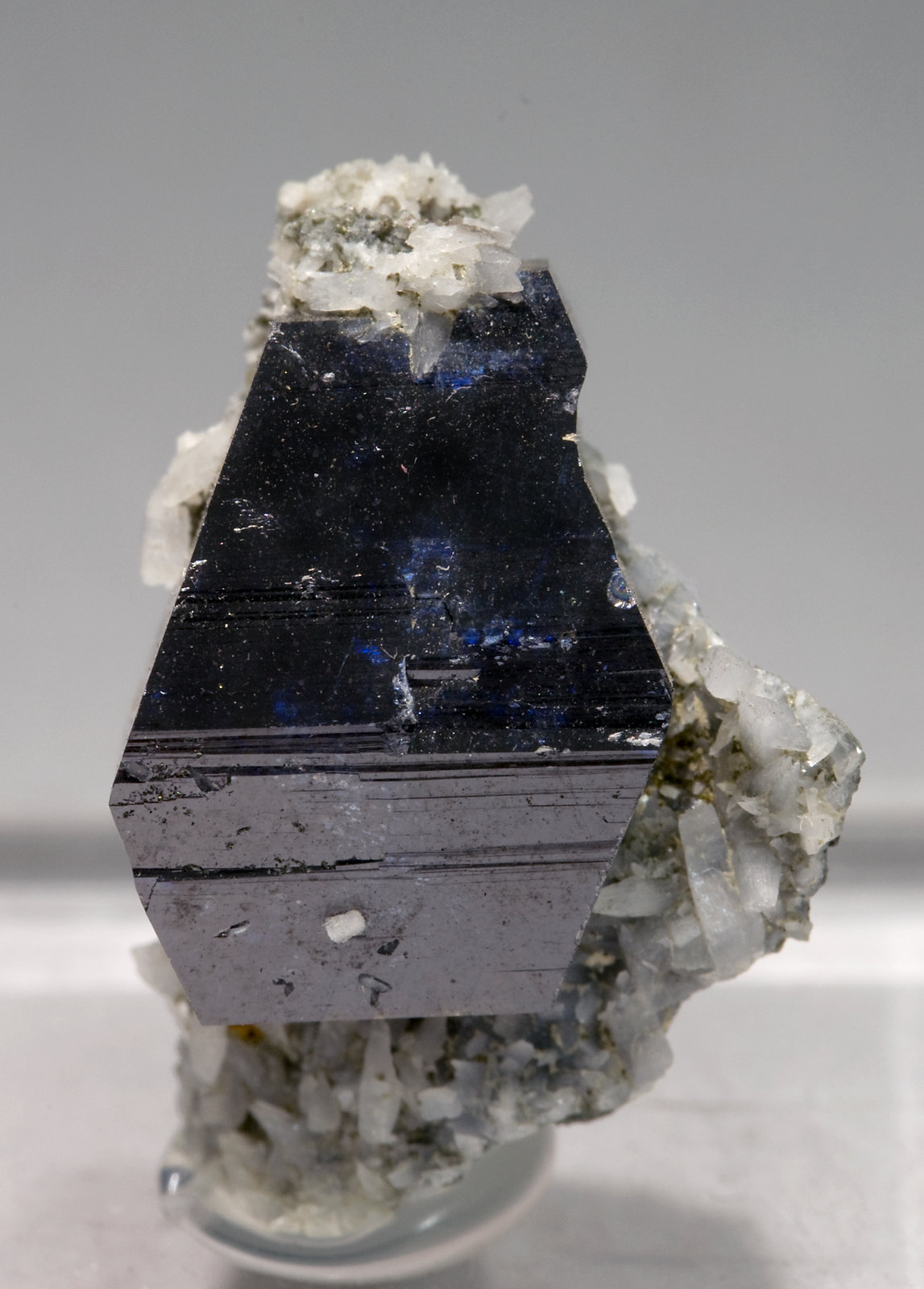 specimens/s_imagesW8/Anatase-MD46W8f.jpg