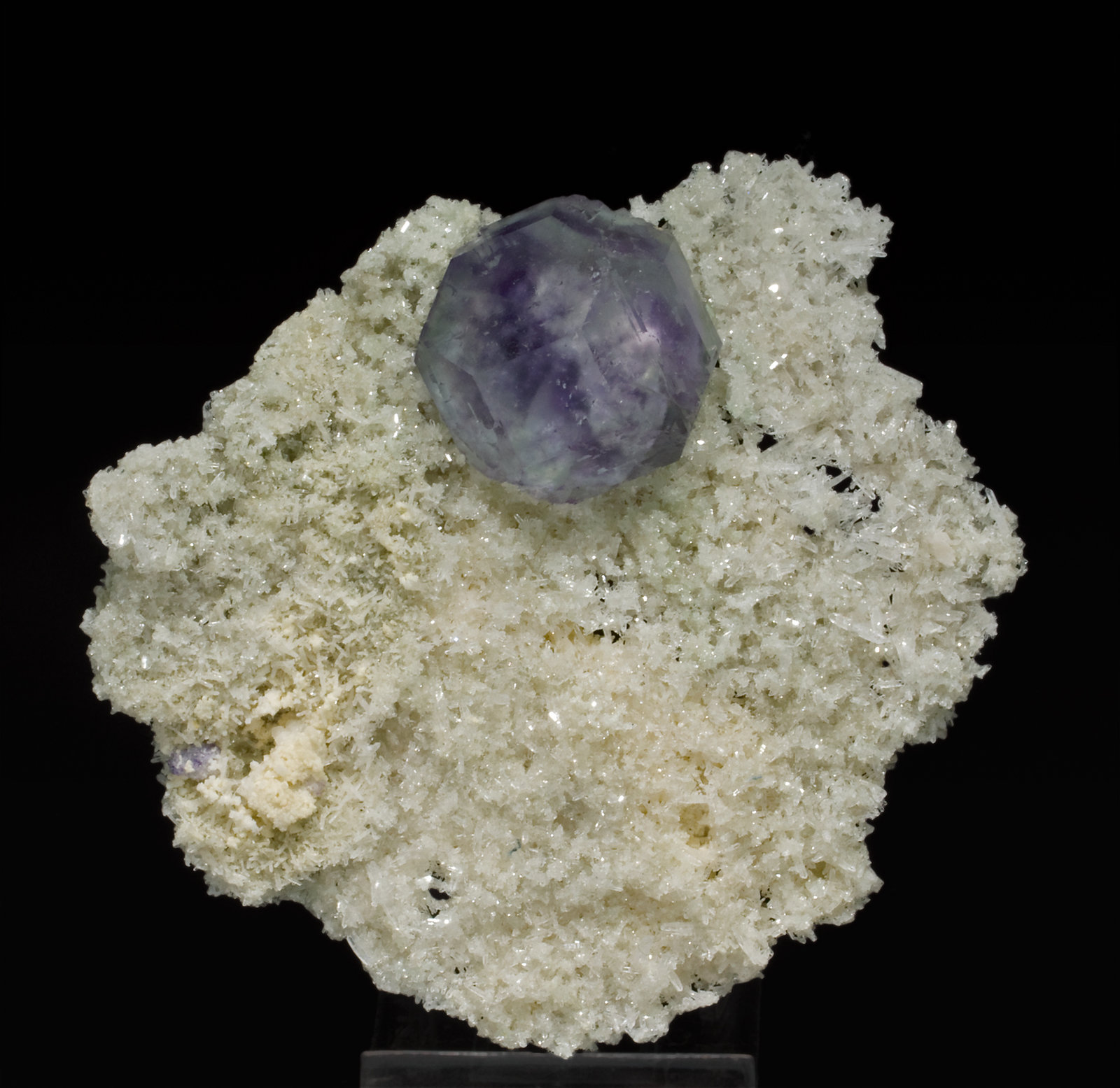 specimens/s_imagesX0/Fluorite-JB91X0f.jpg