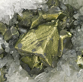 Chalcopyrite with Quartz. 