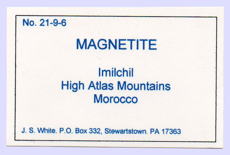 specimens/s_imagesX3/Magnetite-MQ11X3e.jpg