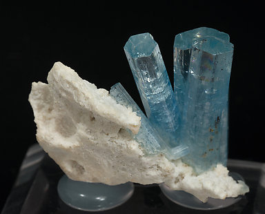 Beryl (variety aquamarine) with feldspar. Rear