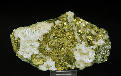 Chalcopyrite with Calcite and Quartz.