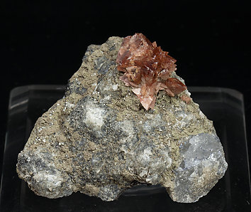 Helvine-Genthelvite with Calcite and Magnetite. 