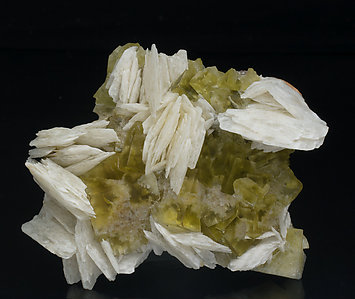 Fluorite with Baryte. 