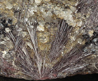 Kermesite with Valentinite and Calcite. 