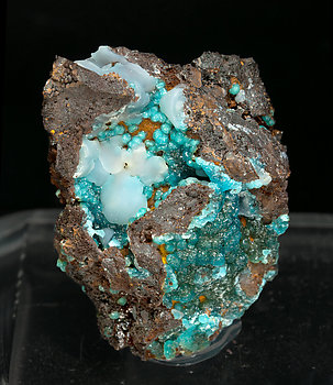 Cuprian Adamite with Smithsonite.