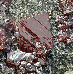 Cinnabar with Mercury and Quartz. 