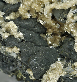 Chalcopyrite with Stannite, Arsenopyrite and Muscovite. 