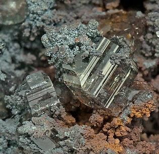 Baryte with Goethite. 