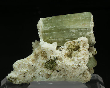 Fluorapatite with Stilbite-Ca. Rear