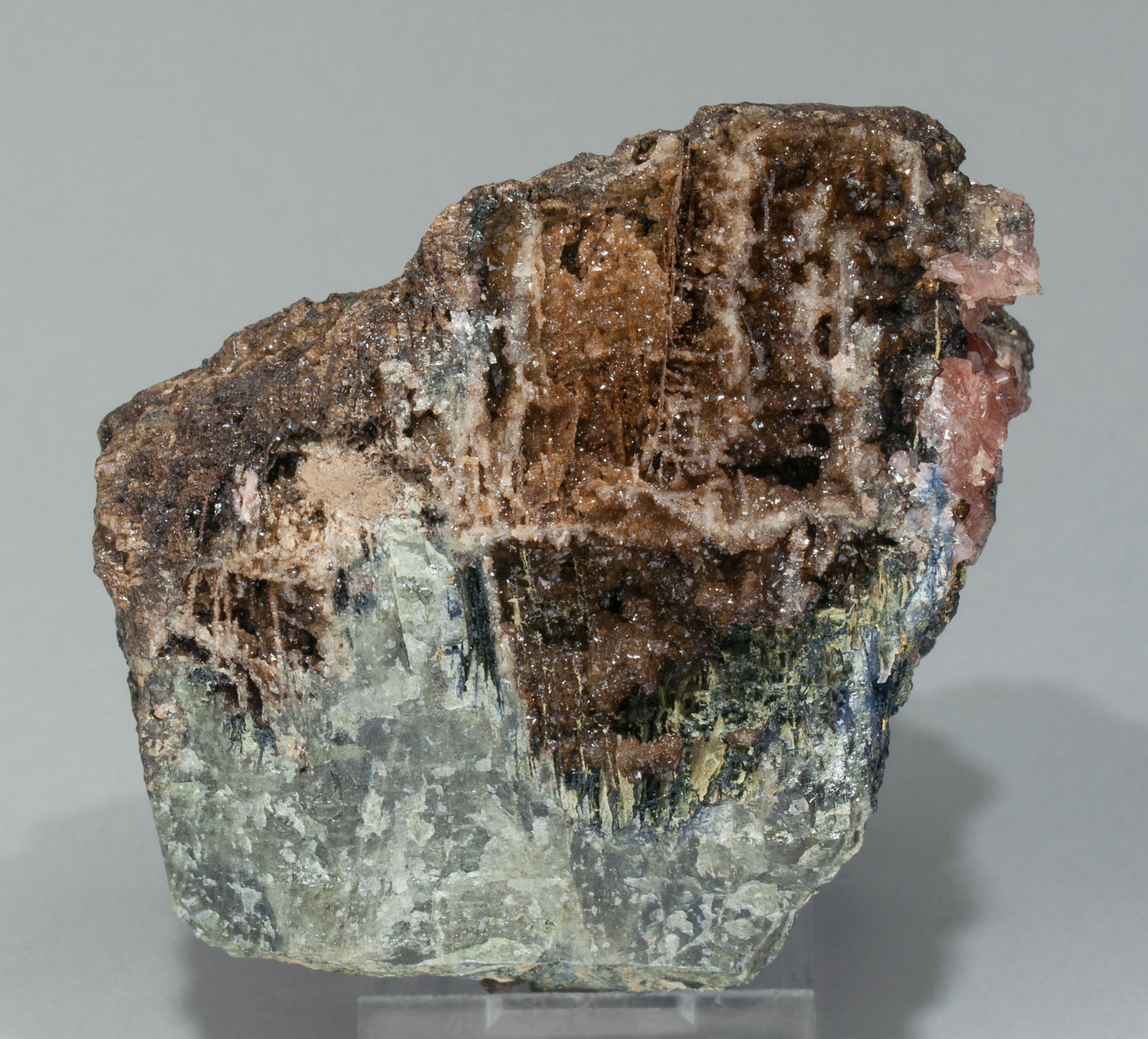 specimens/s_imagesY3/Correianevesite-EX49Y3r.jpg