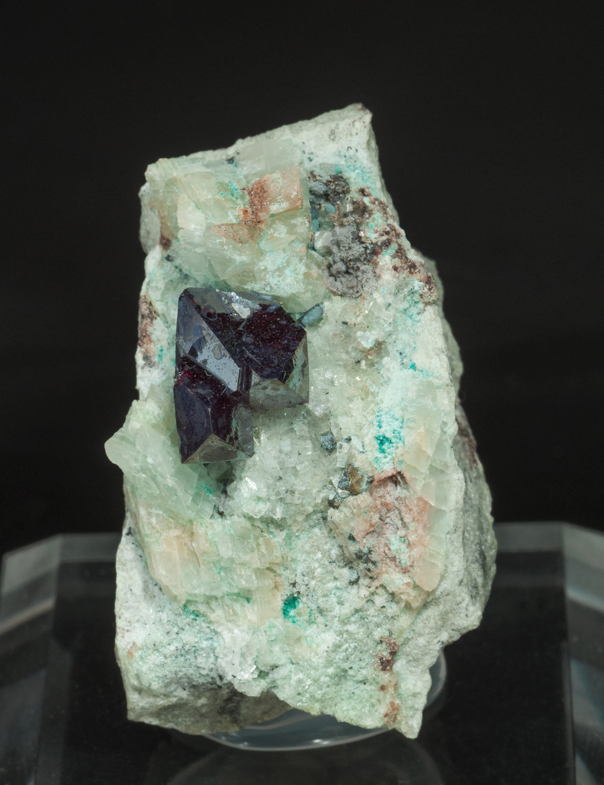 specimens/s_imagesY6/Cuprite-EB56Y6f.jpg