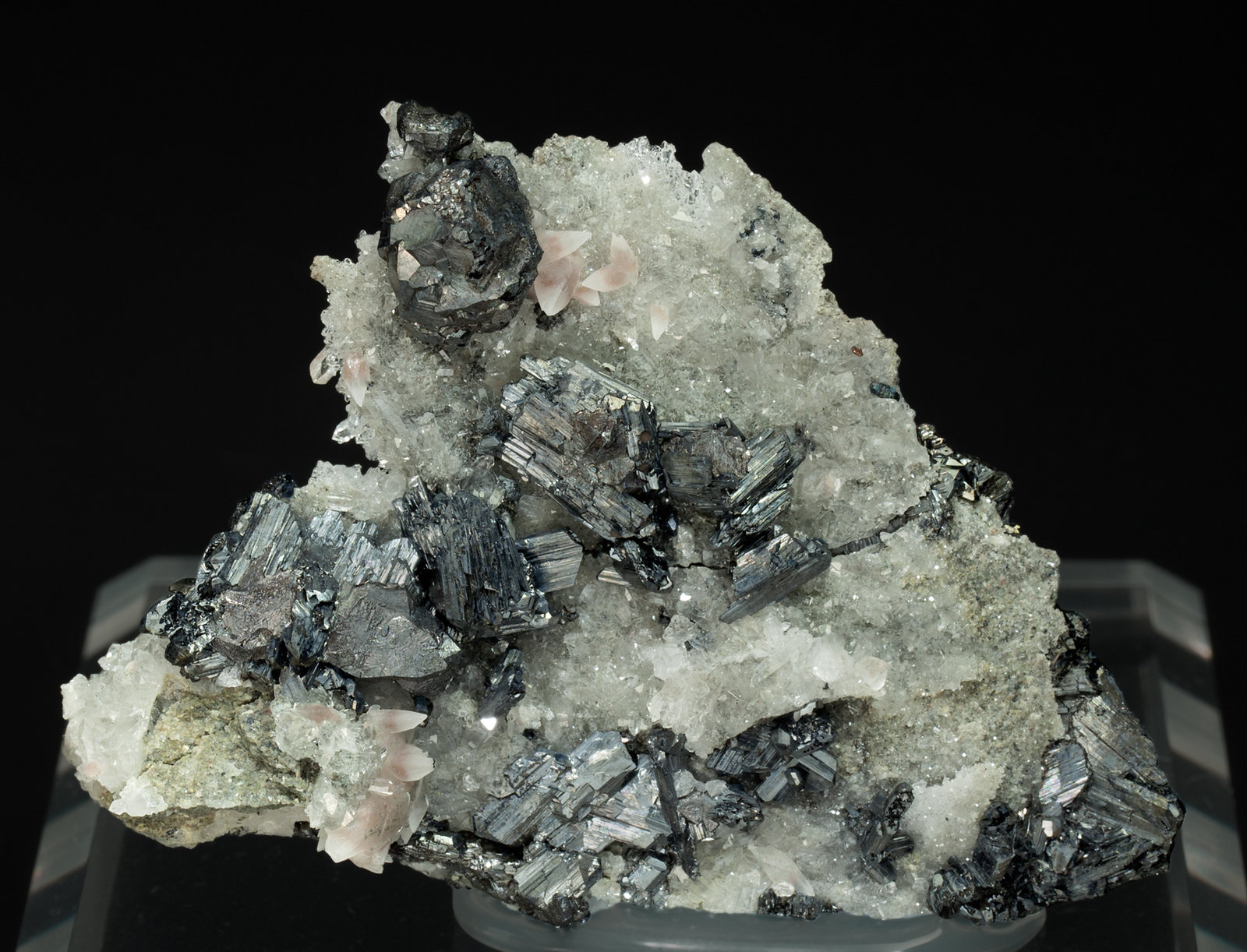 specimens/s_imagesY6/Djurleite-ED89Y6f.jpg