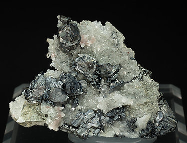 Djurleite with Bornite and Quartz. 