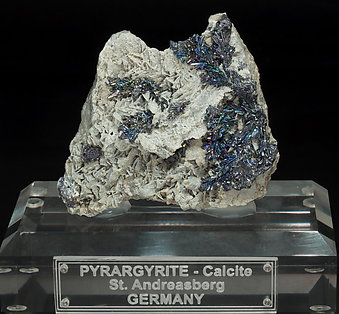 Pyrargyrite with Calcite.