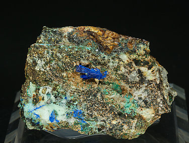 Linarite with Brochantite and Quartz. 