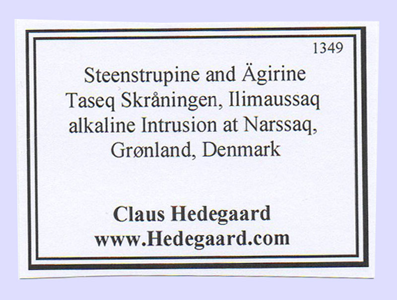 specimens/s_imagesY8/Steenstrupine-EC67Y8e.jpg