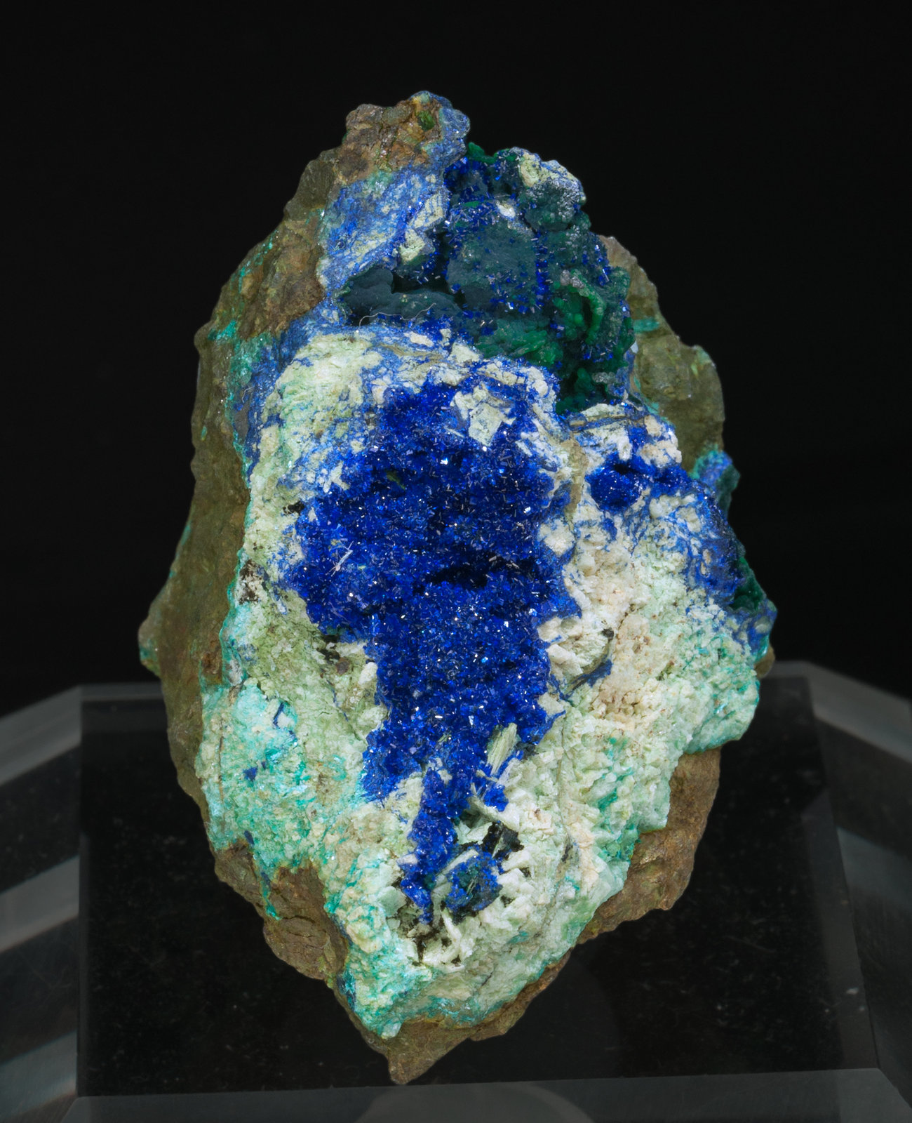 specimens/s_imagesY9/Azurite-RQ59Y9f.jpg