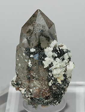 Bavenite with smoky Quartz, Chlorite and Garnet.