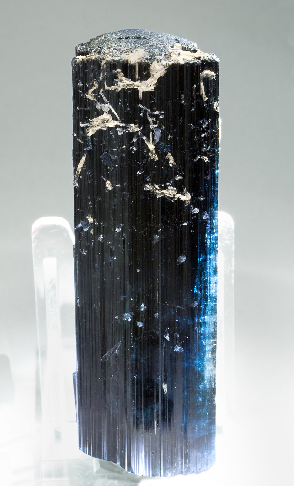 specimens/s_imagesY9/Elbaite_Indicolite-VC29Y9s2.jpg