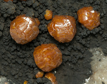 Mimetite (variety campylite) on Quartz. 