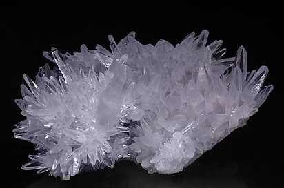 Quartz (variety amethyst). Rear