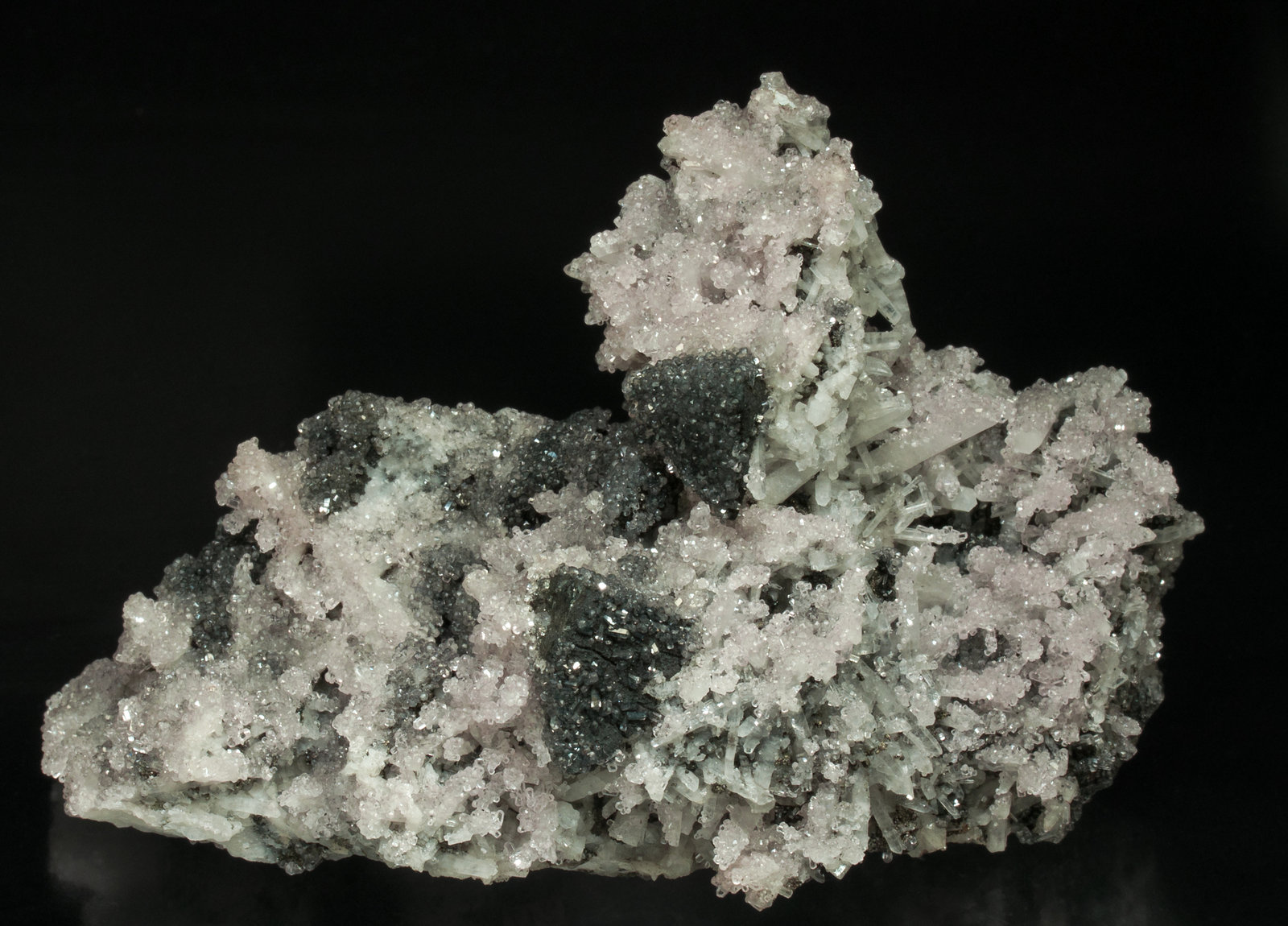 specimens/s_imagesY9/Tennantite-VB48Y9f.jpg