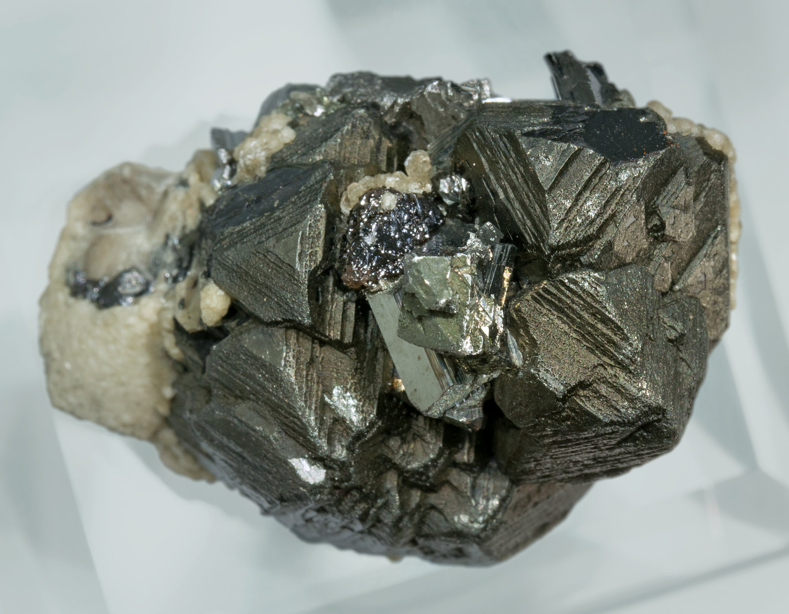 specimens/s_imagesZ0/Sphalerite-AD66Z0t.jpg