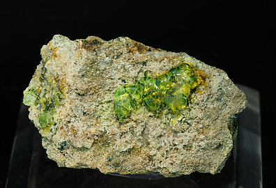 Opal (variety hyalite). Day light