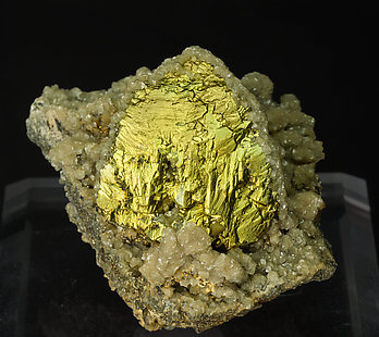 Chalcopyrite with Siderite.