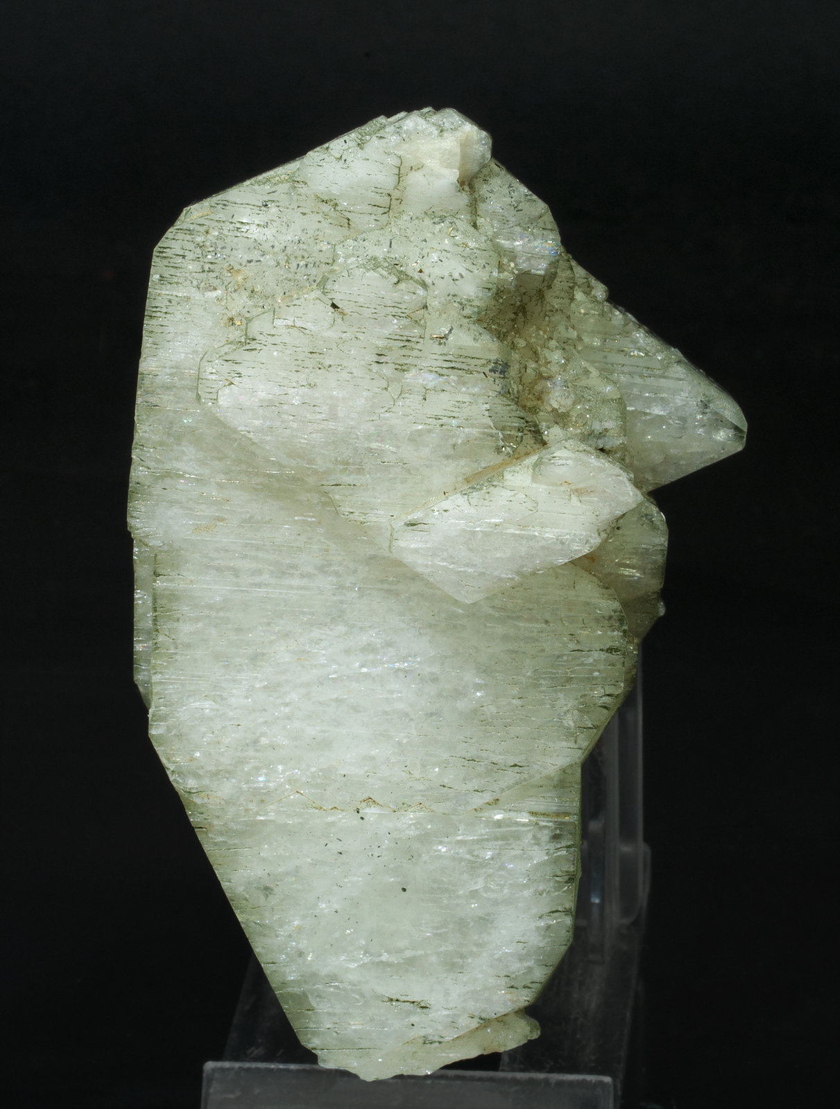 specimens/s_imagesZ4/Orthoclase_adularia-VC37Z4f.jpg