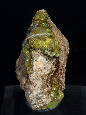 Opal (variety hyalite).