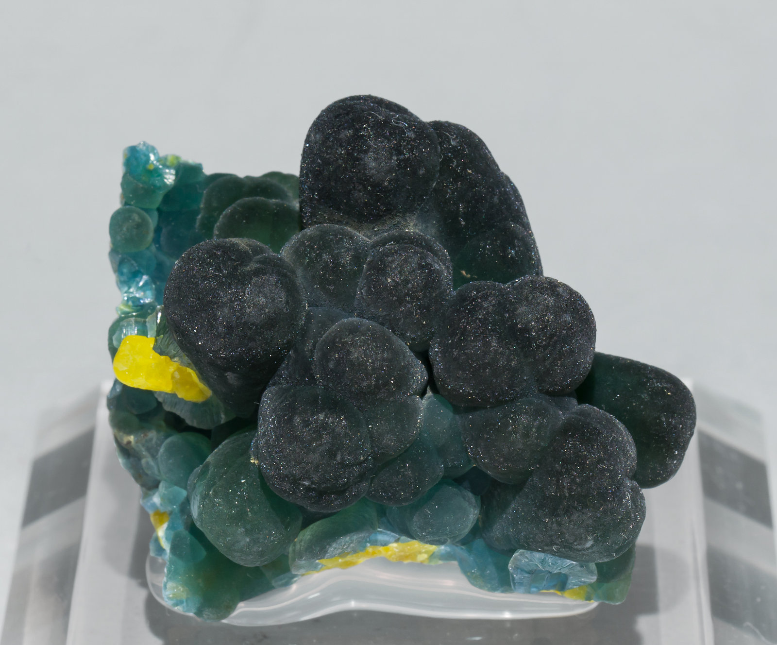 specimens/s_imagesZ6/Plumbogummite-TF47Z6f.jpg