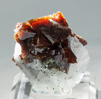 Helvine-Genthelvite with Quartz and Calcite. Light behind