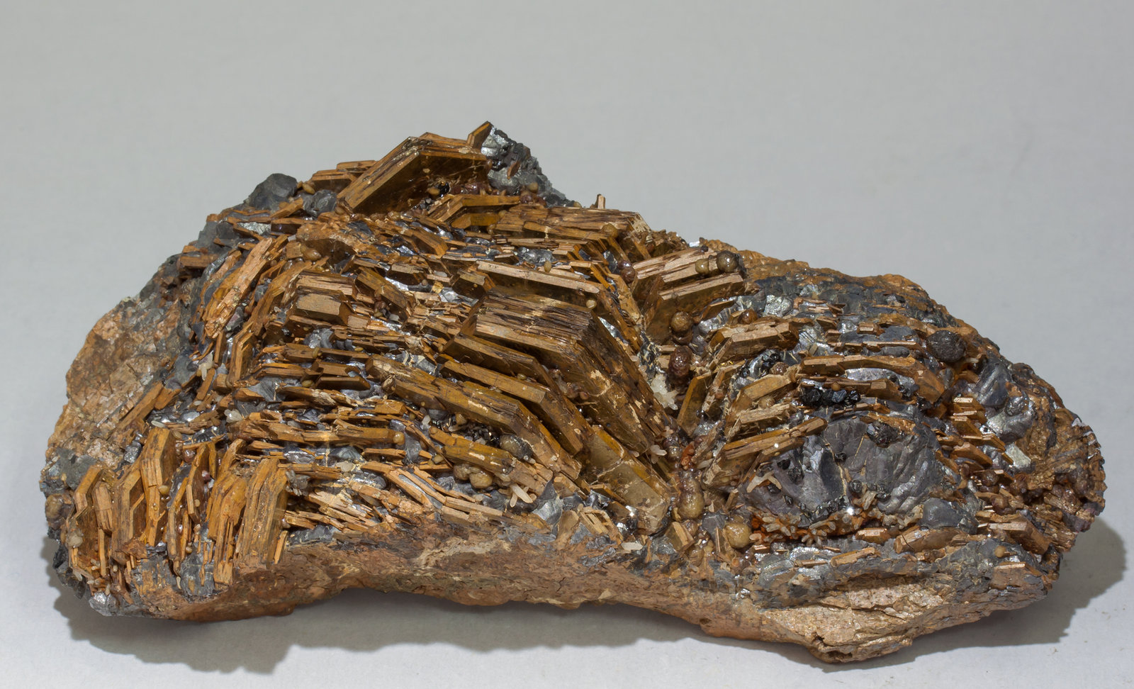specimens/s_imagesZ9/Pirrotite-EF86Z9f.jpg